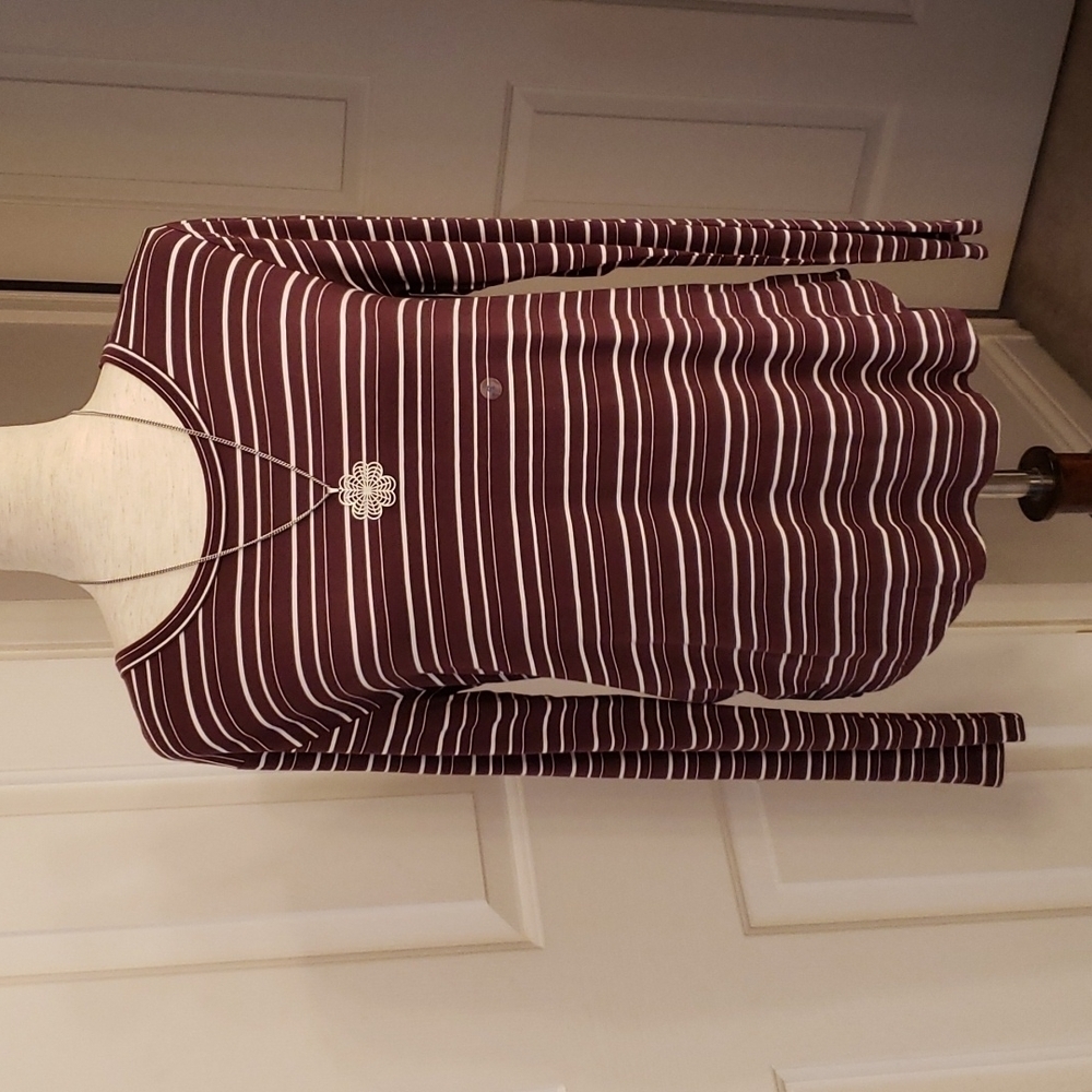 American Eagle Soft & Sexy Striped Top Size S New with Partial Tags